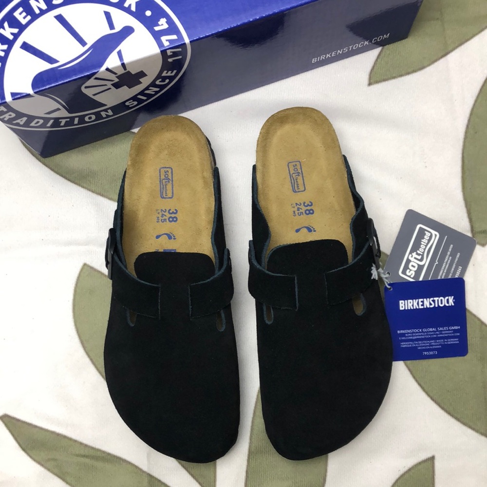NWT Women's Black Suede Birkenstock Boston Shoes - Narrow Fit